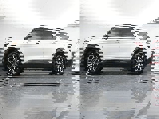 Used 2022 Ford Explorer ST-Line w/ Class IV Trailer Tow Package image 43