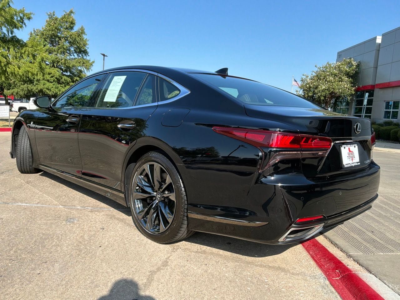 Used 2023 Lexus LS 500 F Sport w/ Cold Weather Package (CK) RWD image 8
