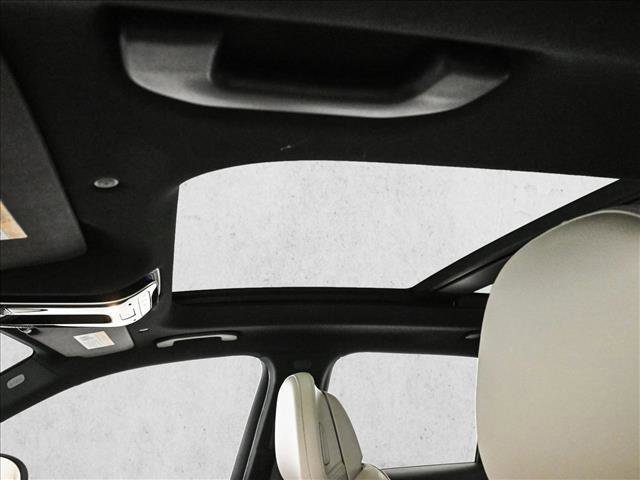 New 2026 Mercedes-Benz GLC 300 4MATIC image 17