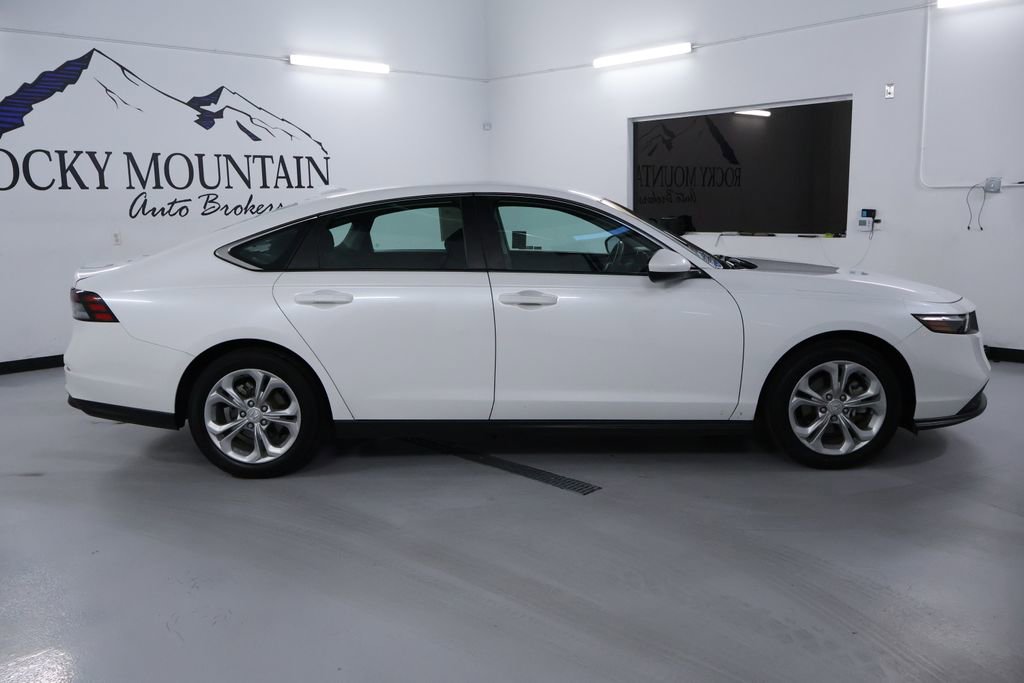 Used 2023 Honda Accord LX image 8