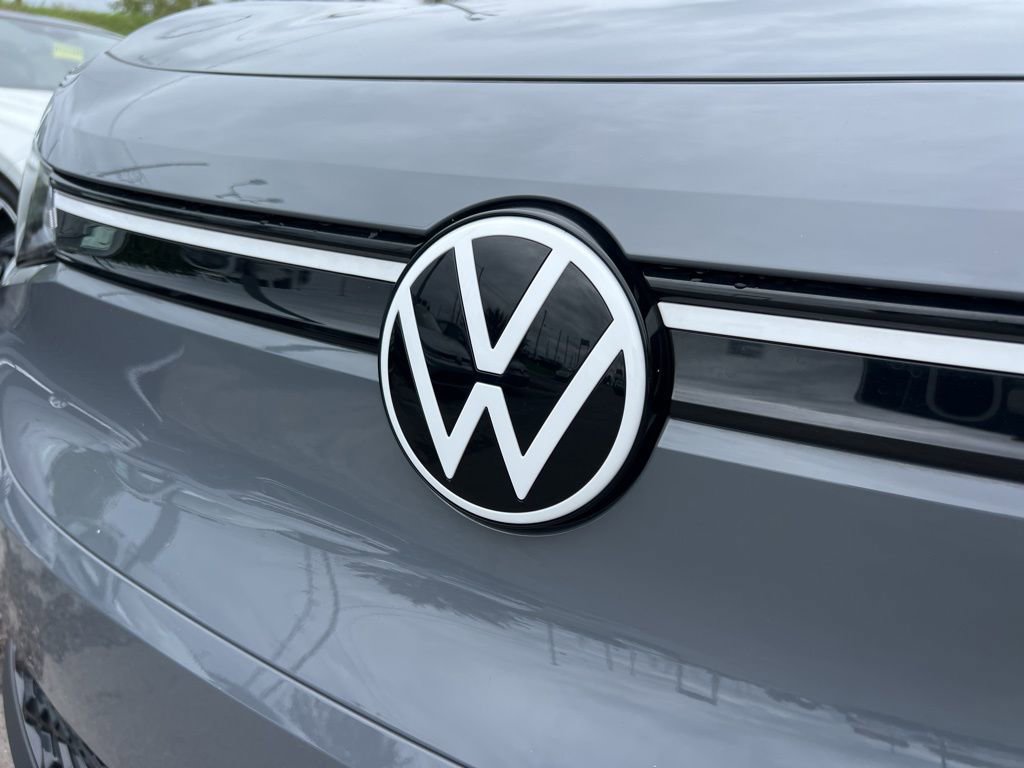 Used 2025 Volkswagen ID.4 Pro image 10