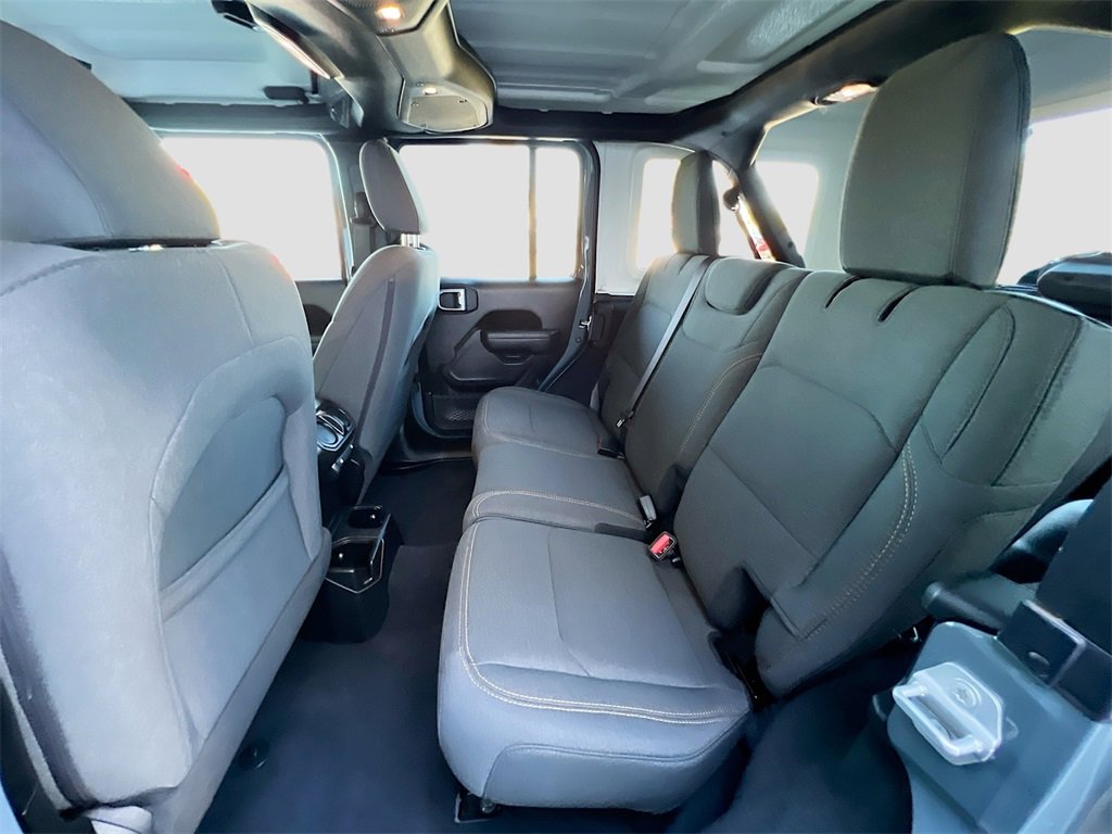 Used 2024 Jeep Wrangler Sport S image 23