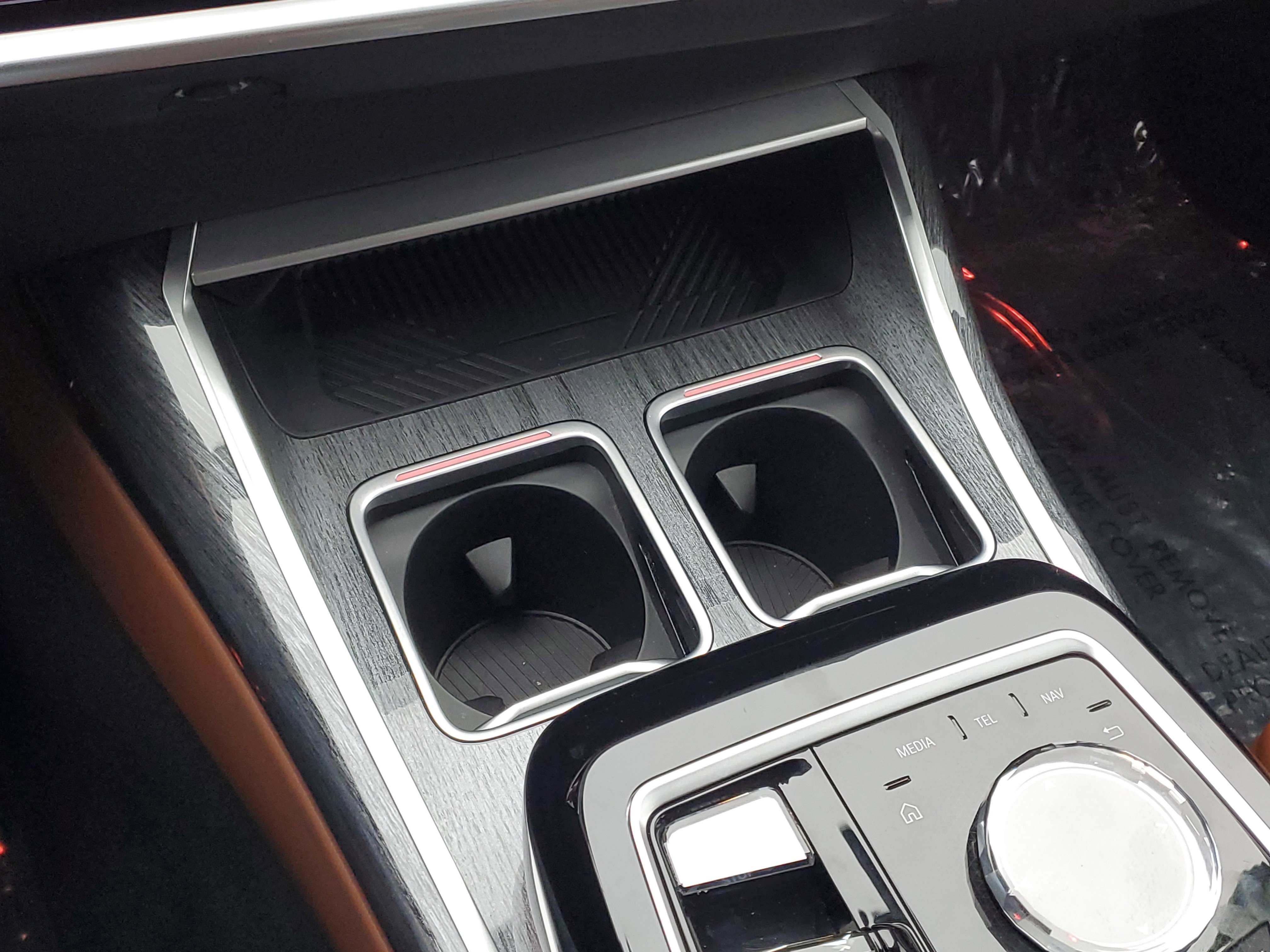 Used 2023 BMW 760i xDrive image 18