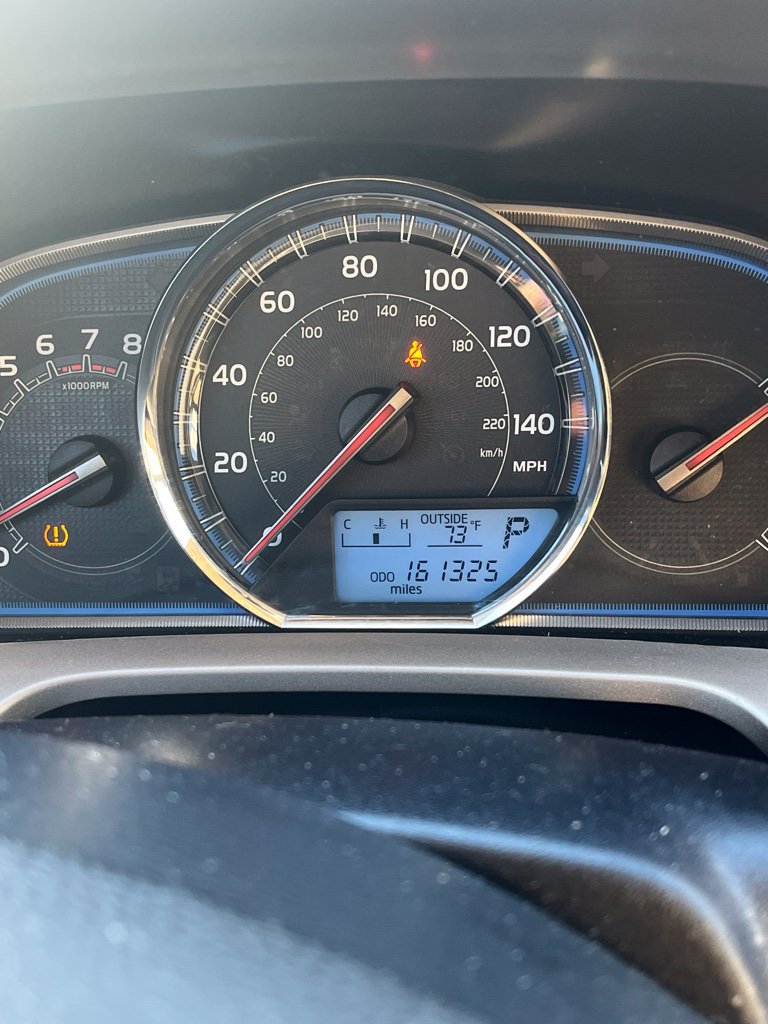Used 2014 Toyota RAV4 Limited w/ Technology Package FWD image 9