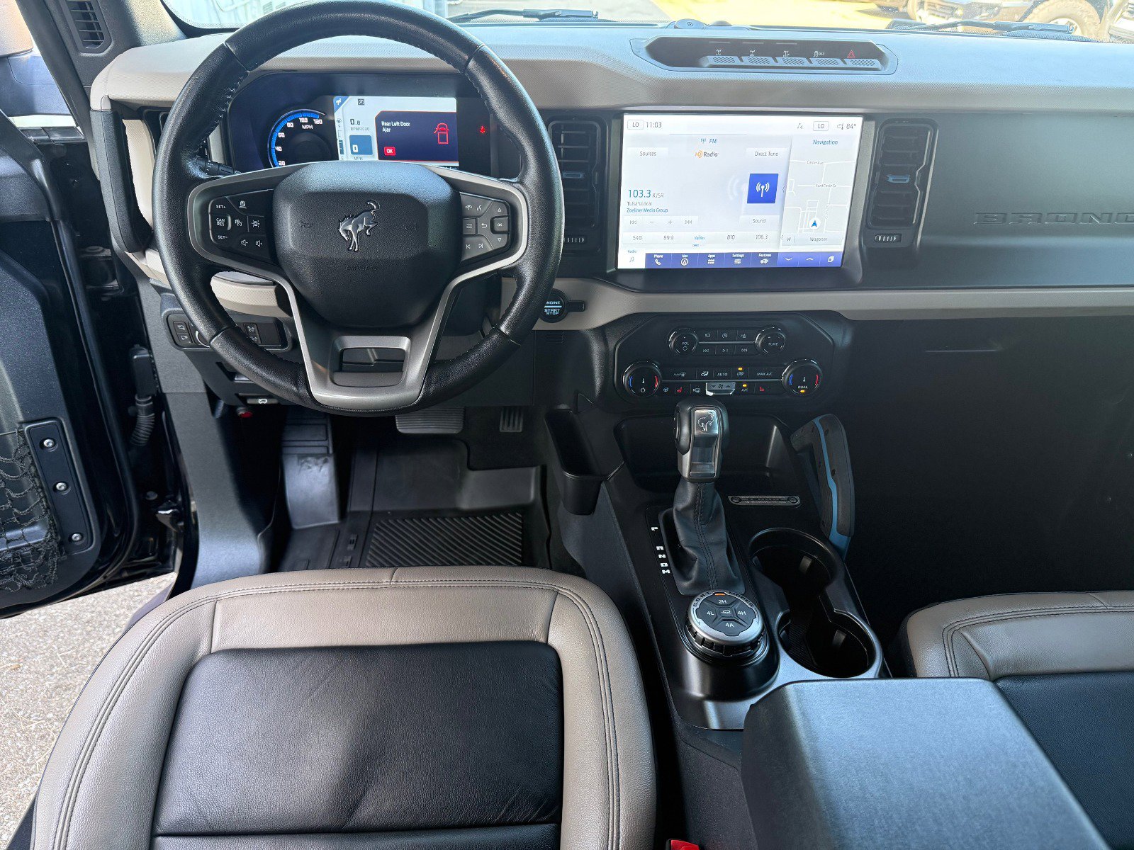 Used 2022 Ford Bronco Wildtrak image 14