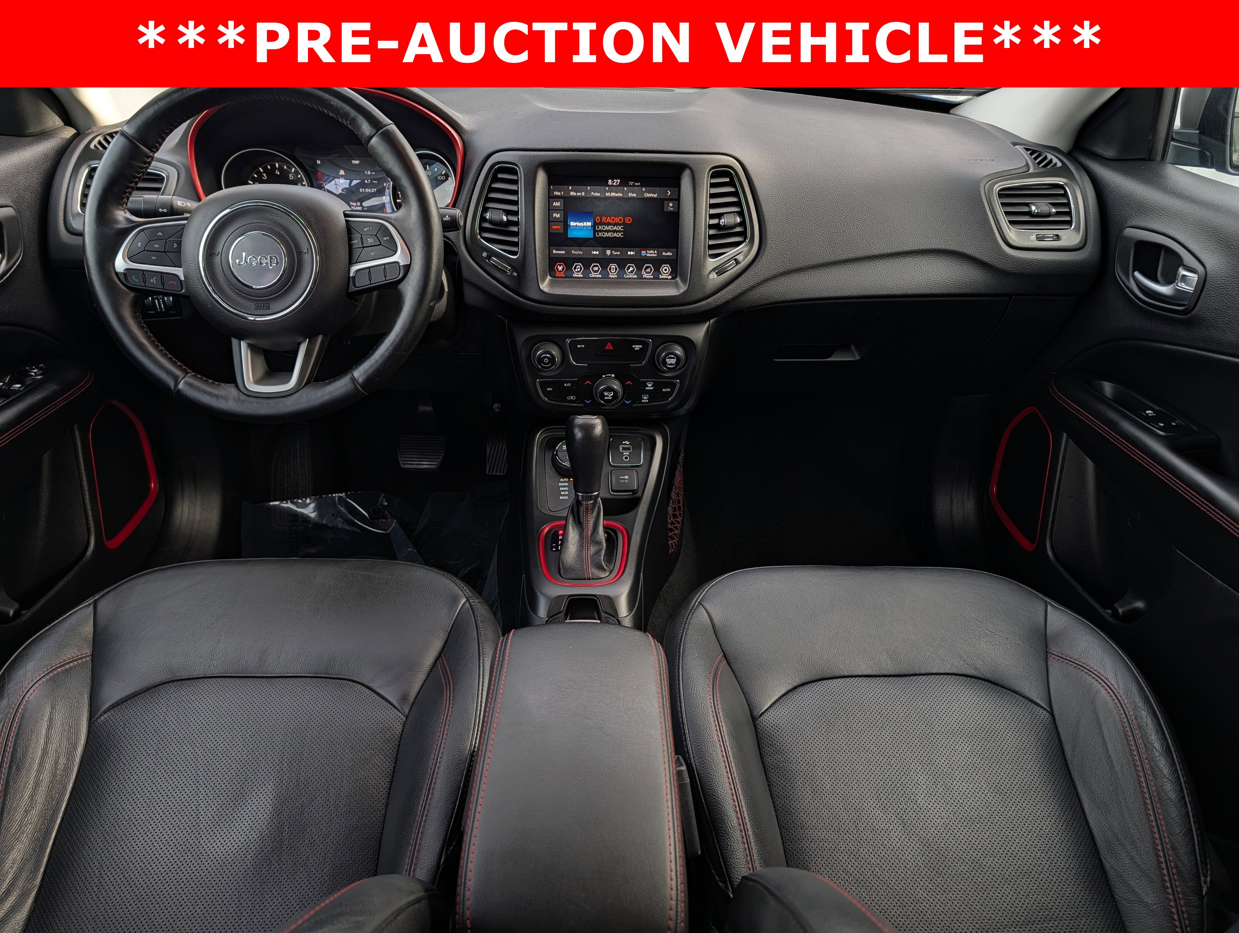 Used 2018 Jeep Compass Trailhawk w/ Leather Interior Group AWD/4WD image 16