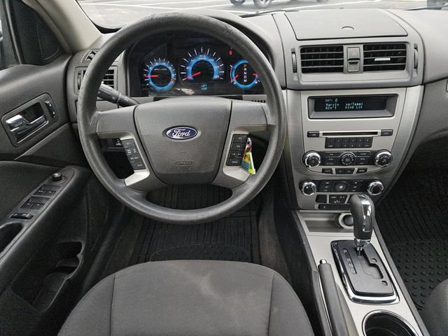 Used 2010 Ford Fusion SE FWD image 5