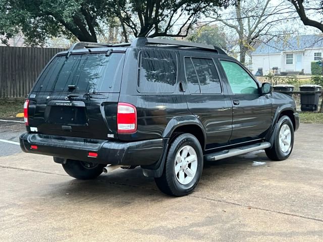 Used 2003 Nissan Pathfinder SE image 4