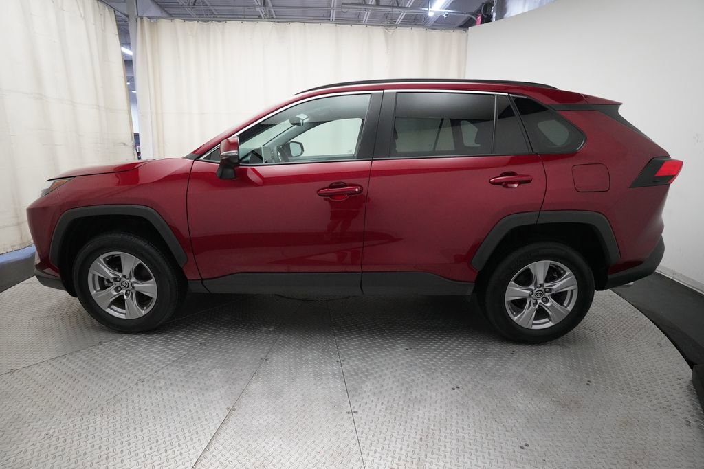 Used 2025 Toyota RAV4 XLE AWD/4WD image 23