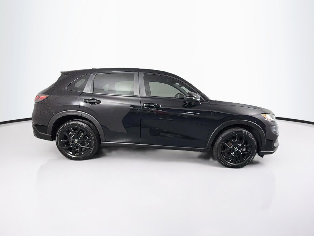 Used 2025 Honda HR-V Sport image 11