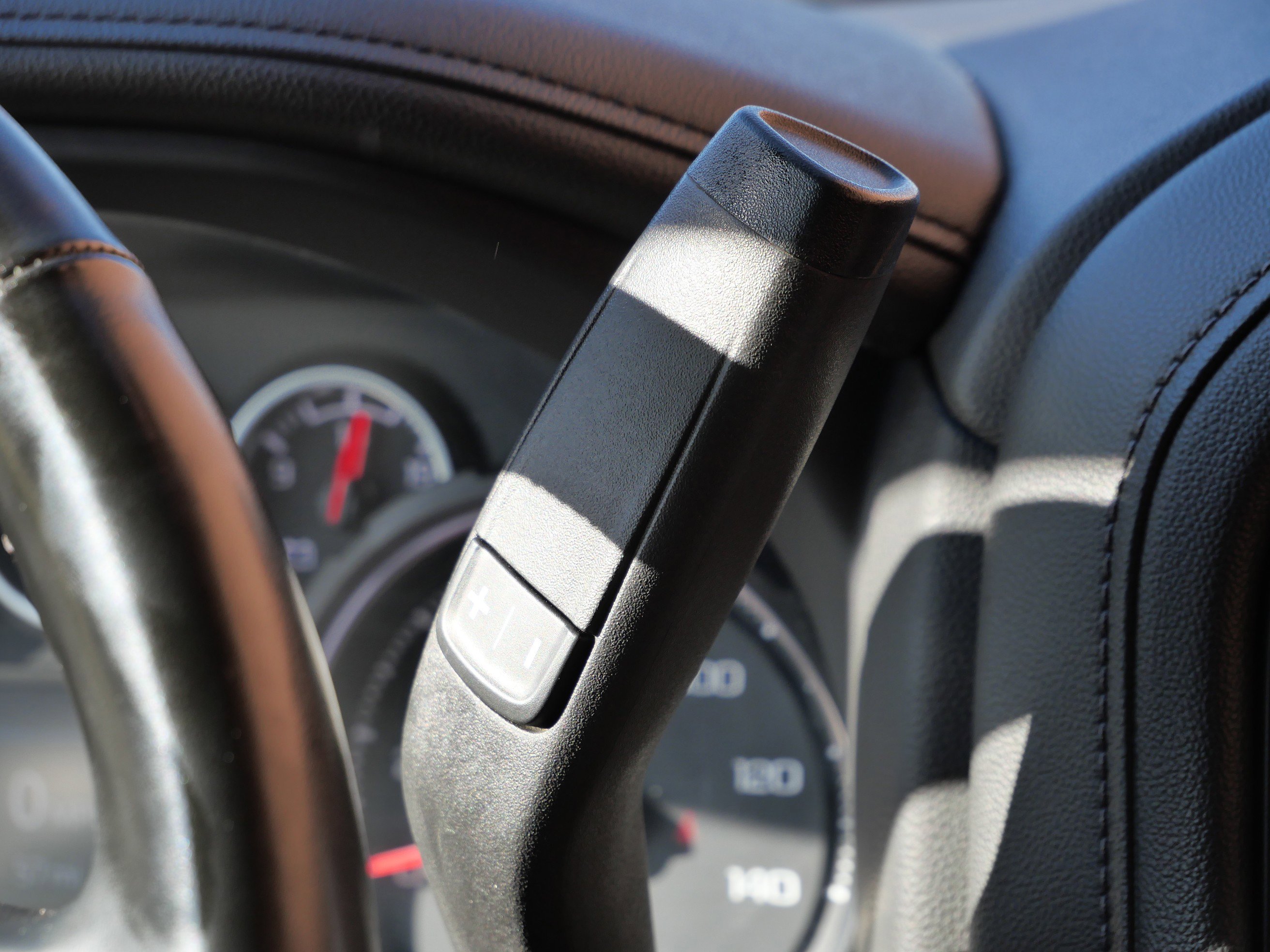 Used 2023 Chevrolet Silverado 2500 LTZ w/ LTZ Convenience Package image 16