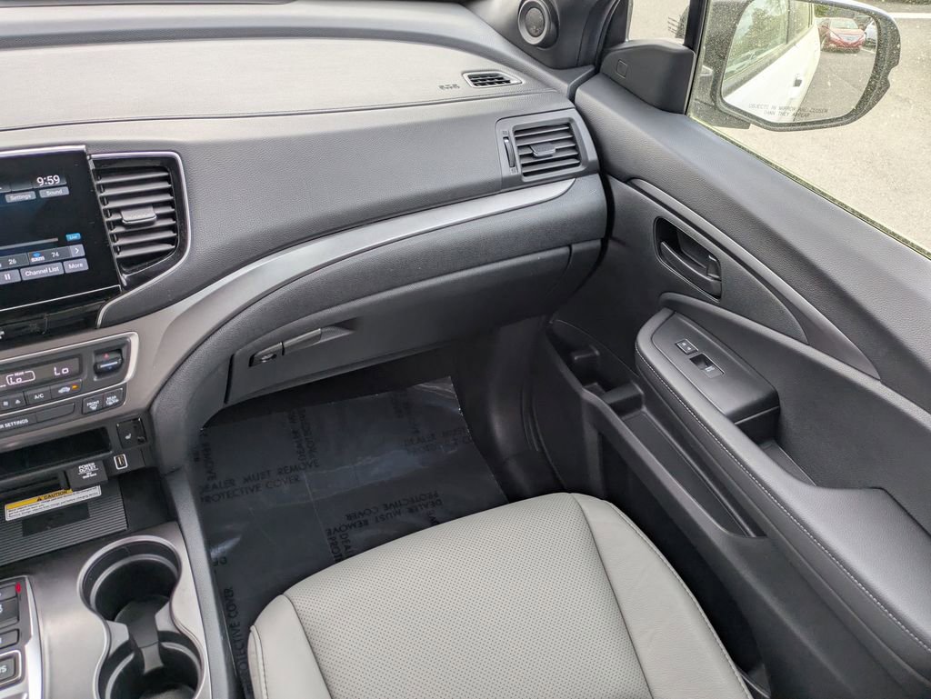 Used 2023 Honda Passport EX-L image 16