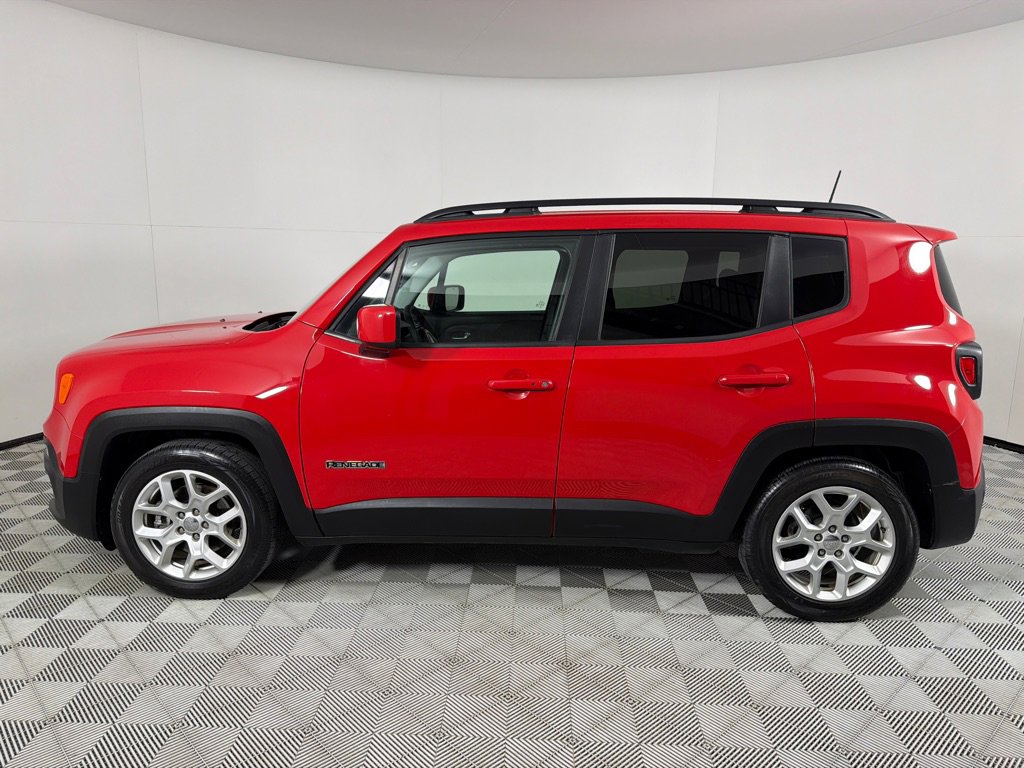 Used 2018 Jeep Renegade Latitude image 8
