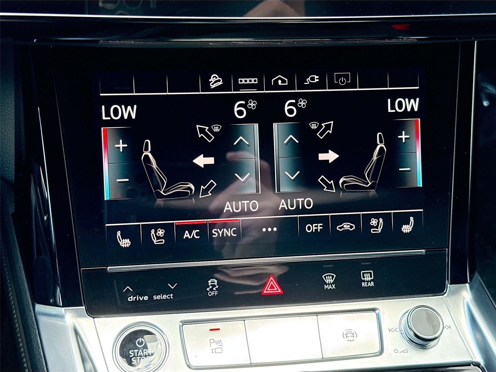 Used 2024 Audi Q8 e-tron Premium Plus w/ Premium Plus Package AWD/4WD image 16