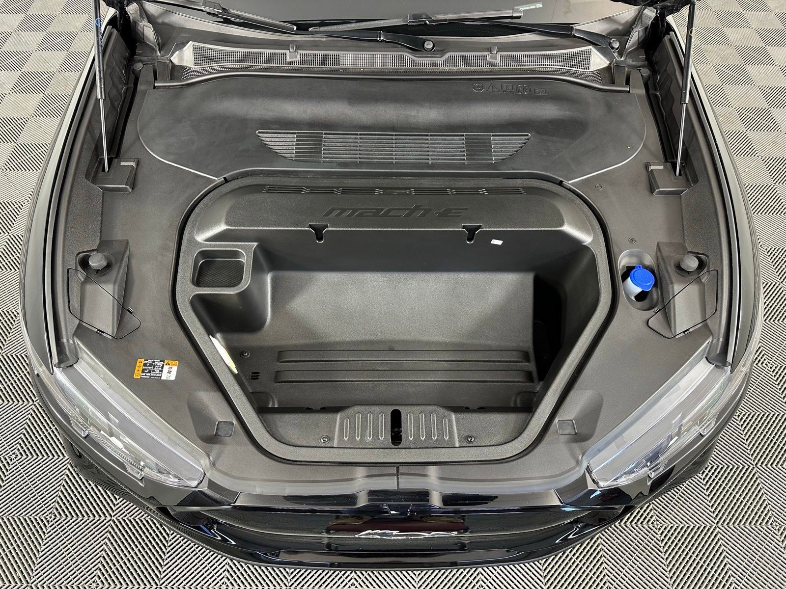 Used 2025 Ford Mustang Mach-E Premium image 24