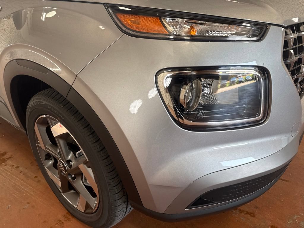 New 2026 Hyundai Venue SEL FWD image 10