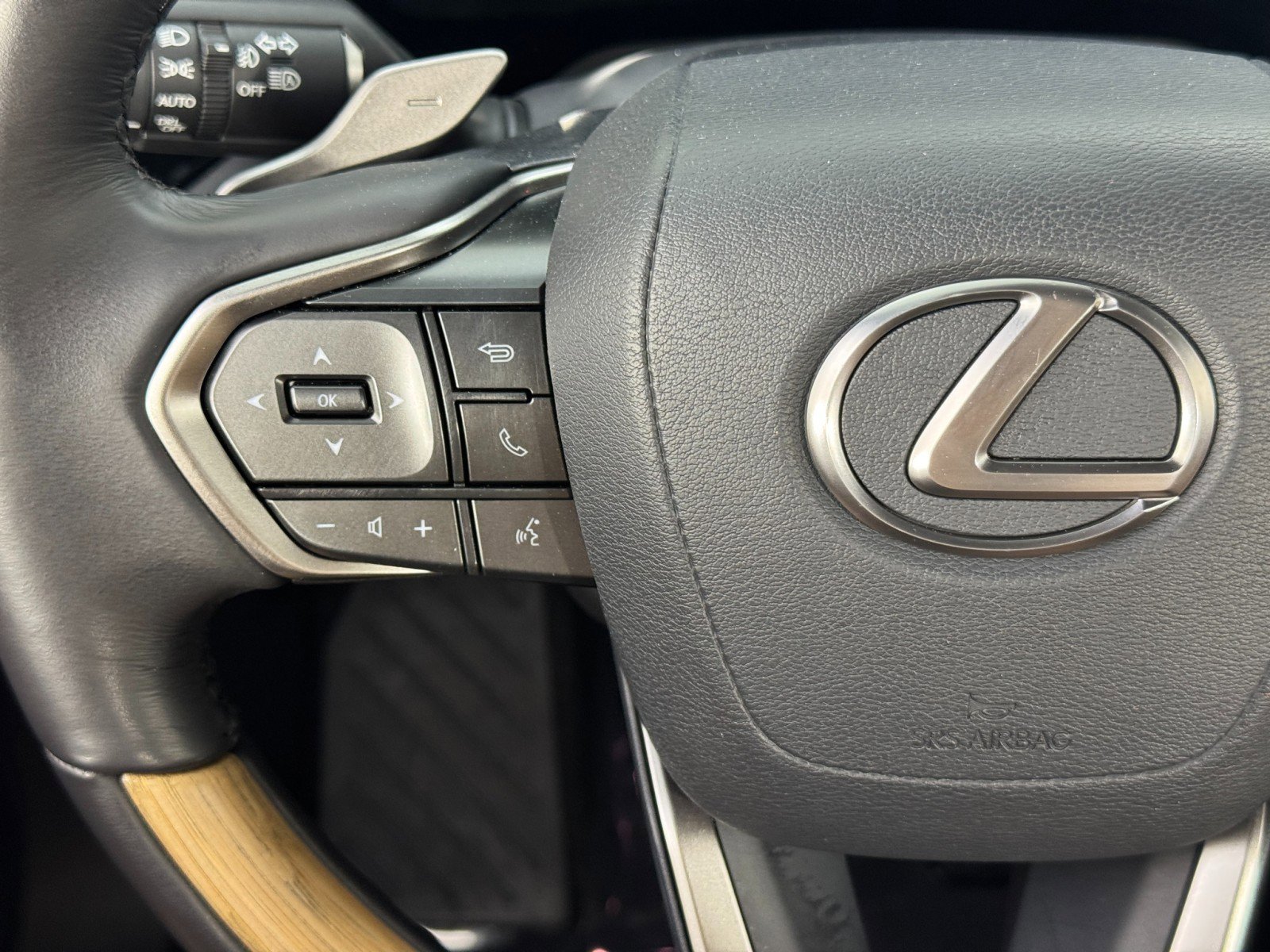 Used 2023 Lexus RX 350 Premium Plus w/ Accessory Package (K3) image 22