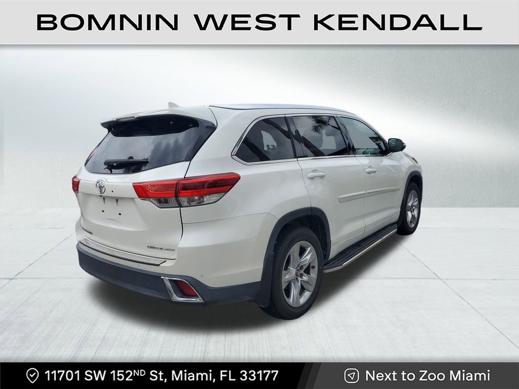 Used 2017 Toyota Highlander Limited image 7