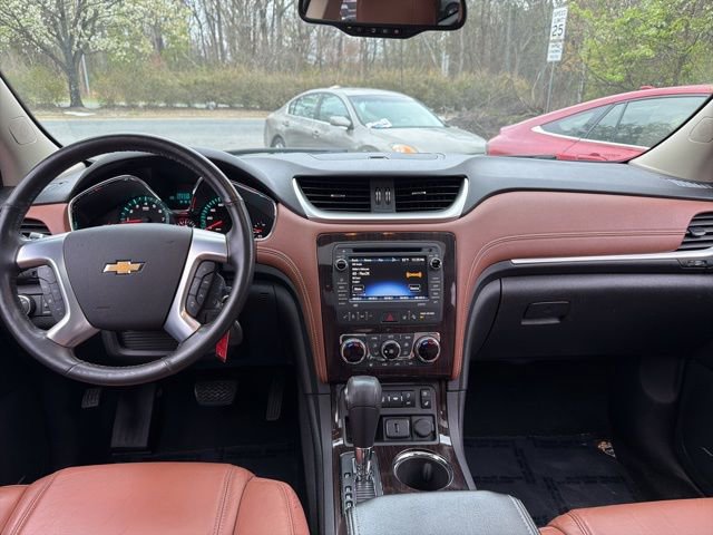 Used 2017 Chevrolet Traverse Premier image 12