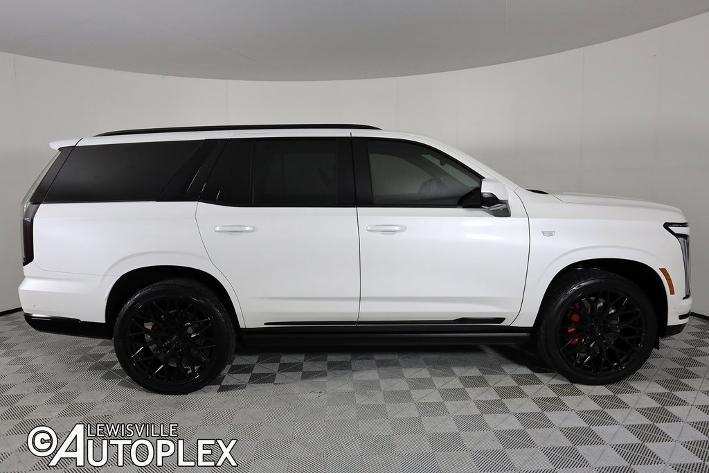 Used 2025 Cadillac Escalade Sport Platinum w/ LPO, ONYX Package image 4