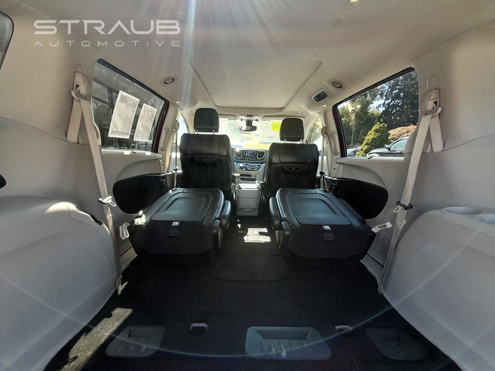 Used 2019 Chrysler Pacifica Limited FWD image 54
