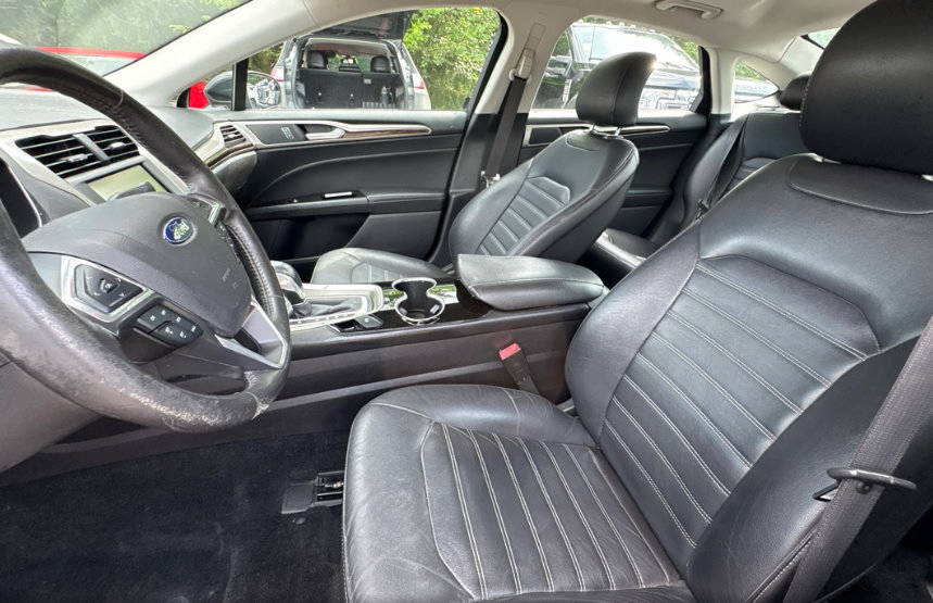 Used 2016 Ford Fusion SE w/ Equipment Group 202A AWD/4WD image 5