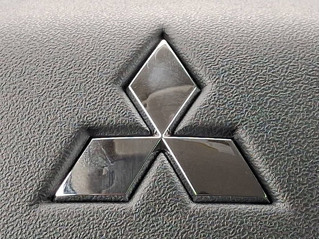 New 2026 Mitsubishi Outlander SE AWD/4WD image 11