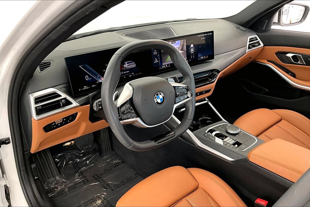 Used 2025 BMW 330i xDrive Sedan w/ Convenience Package AWD/4WD image 16