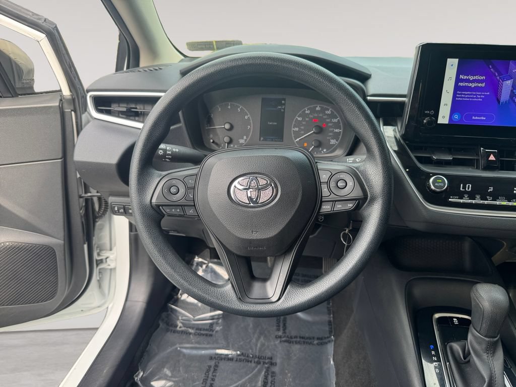 Used 2023 Toyota Corolla LE FWD image 12