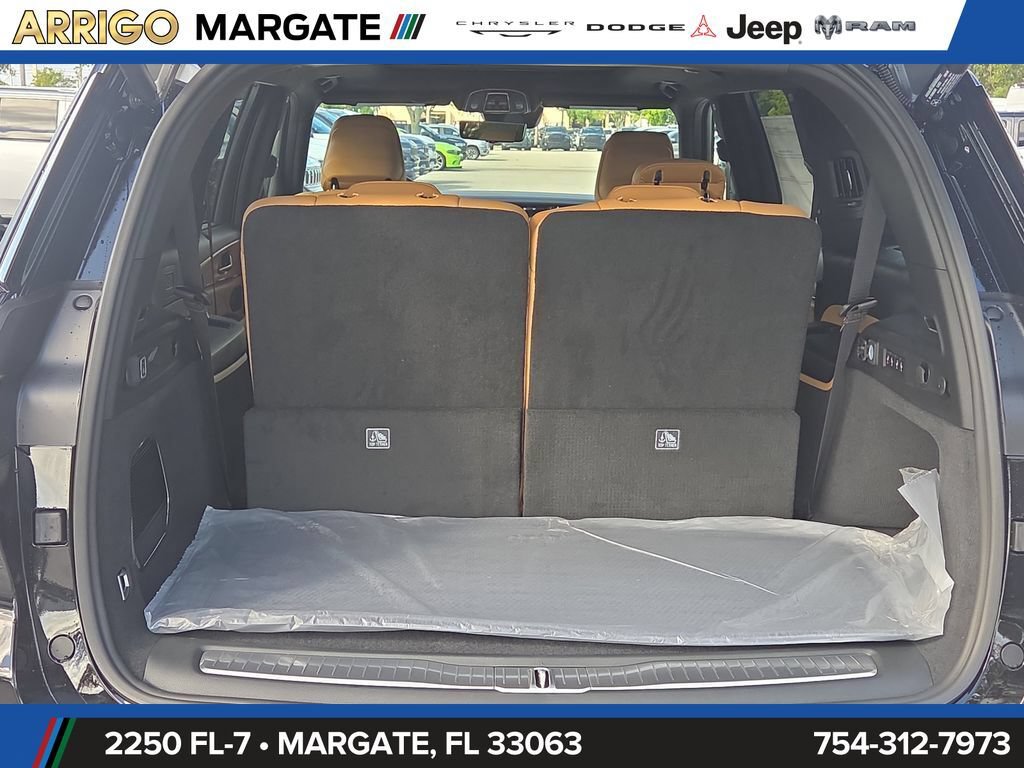 New 2025 Jeep Grand Cherokee L Summit AWD/4WD image 13