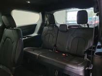 New 2026 Chrysler Pacifica Select FWD image 9