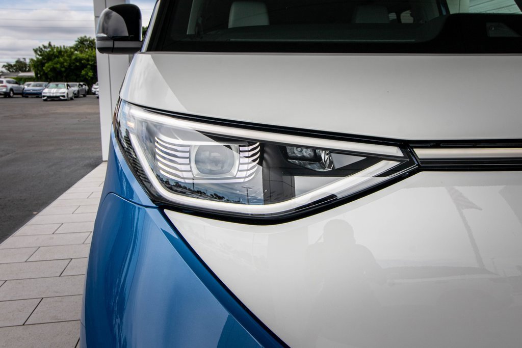 New 2025 Volkswagen ID. Buzz 1st Edition image 7