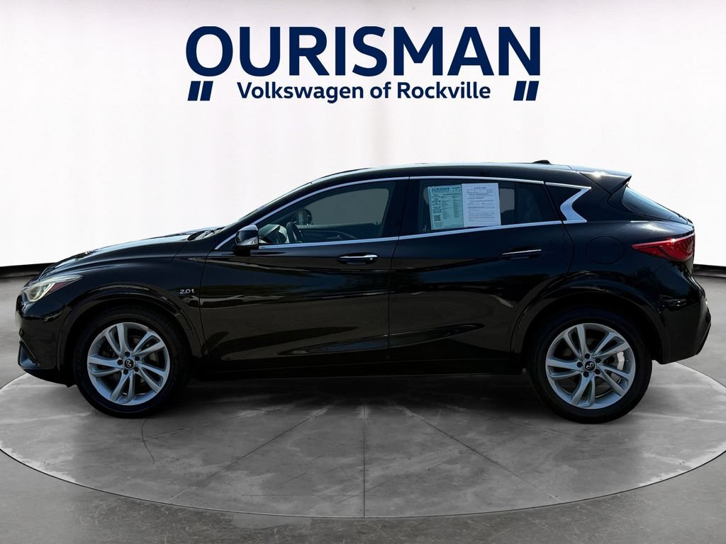 Used 2018 INFINITI QX30 FWD image 3
