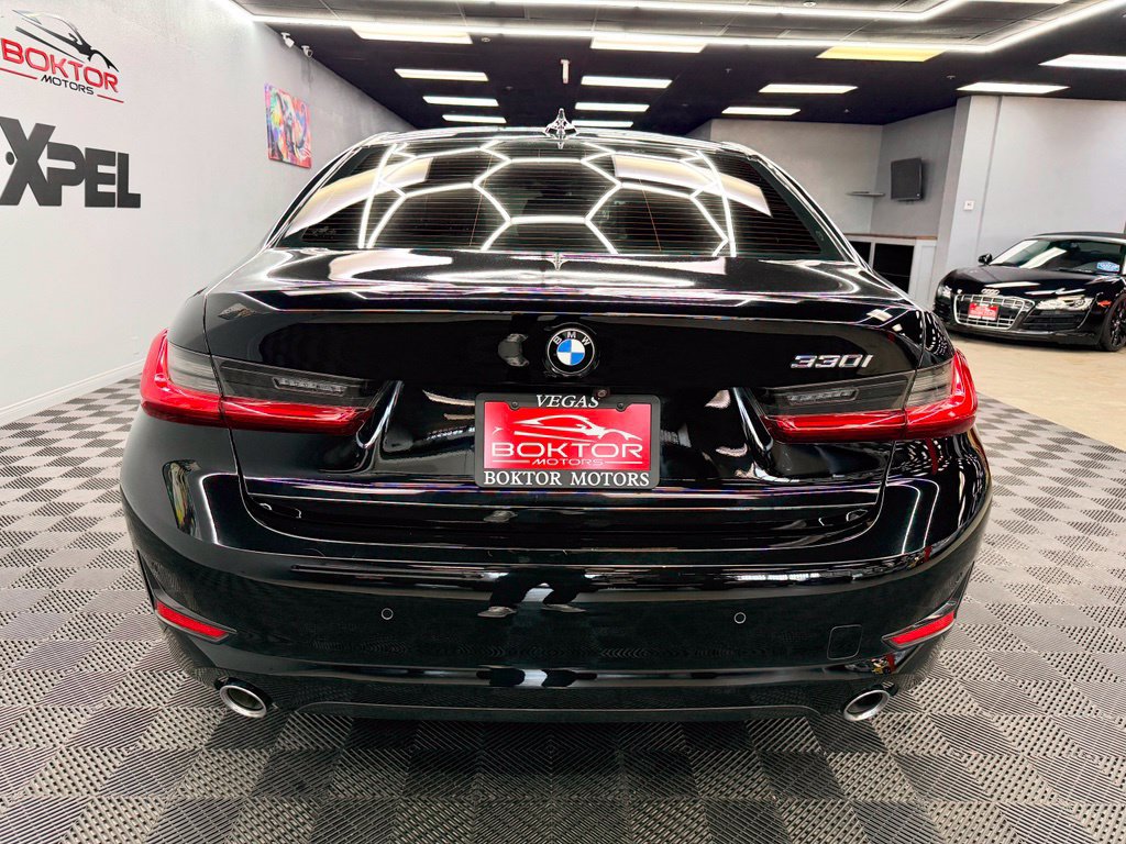 Used 2021 BMW 330i Sedan w/ Convenience Package RWD image 12