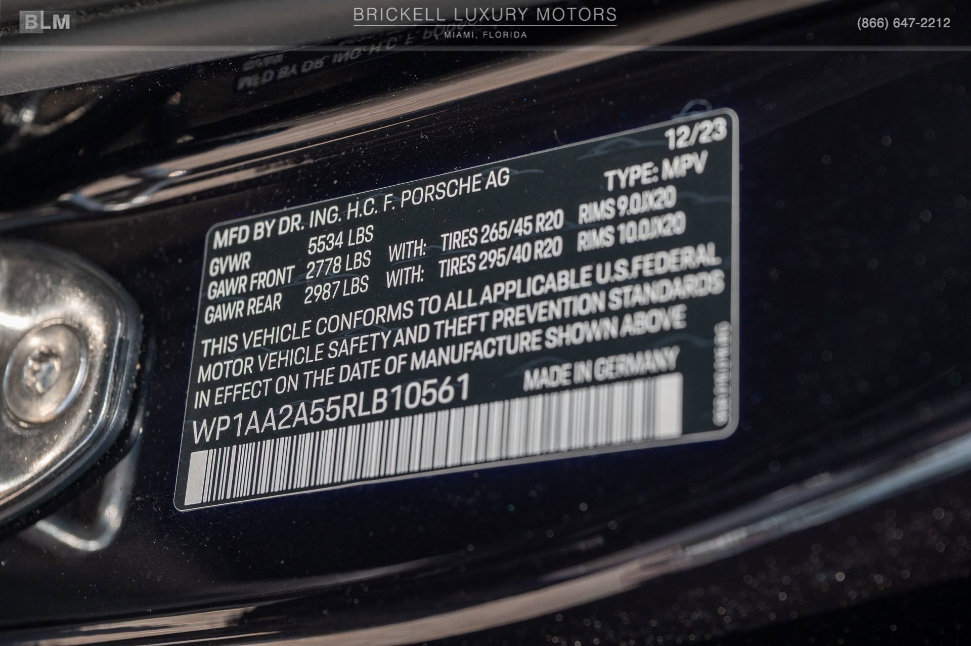 Used 2024 Porsche Macan image 41