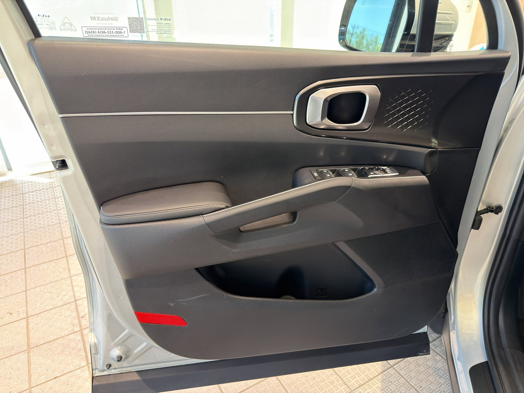 New 2026 Kia Sorento LX image 13