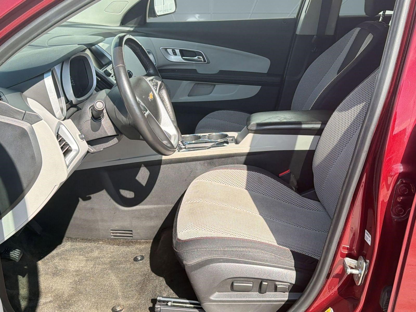 Used 2017 Chevrolet Equinox LT w/ Convenience Package image 5