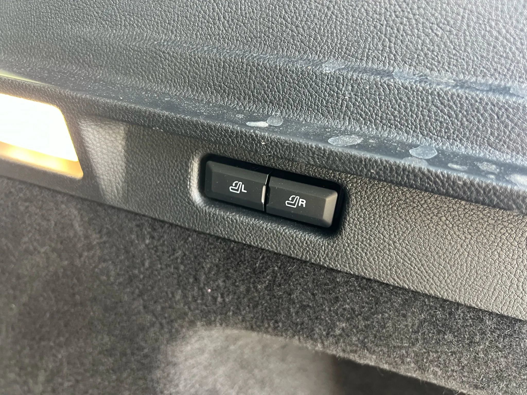 Used 2022 Lincoln Corsair AWD w/ Equipment Group 101A image 34