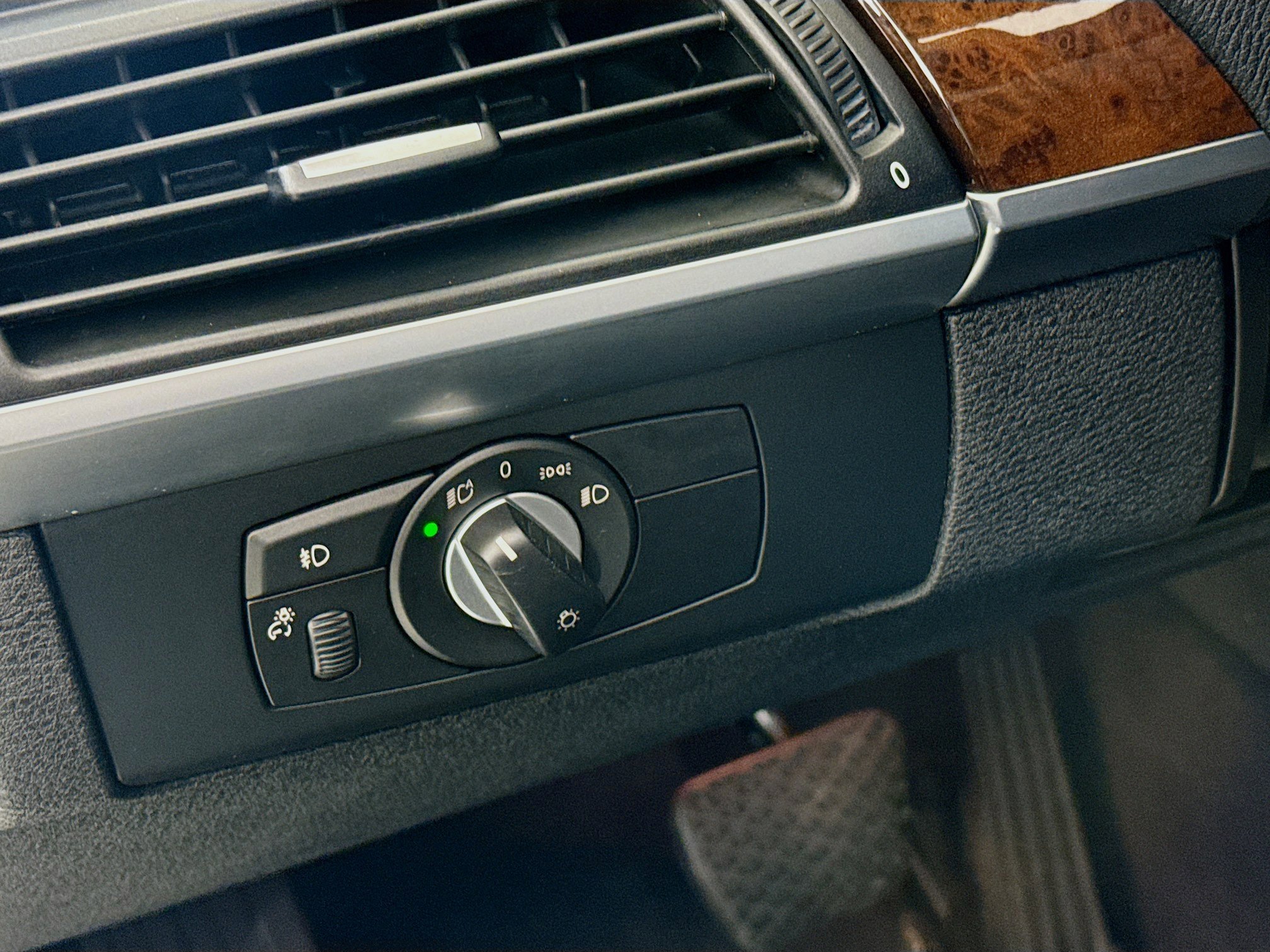 Used 2011 BMW X5 xDrive35i image 10