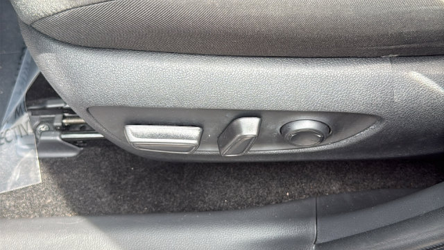 Used 2024 Toyota RAV4 XLE FWD image 19