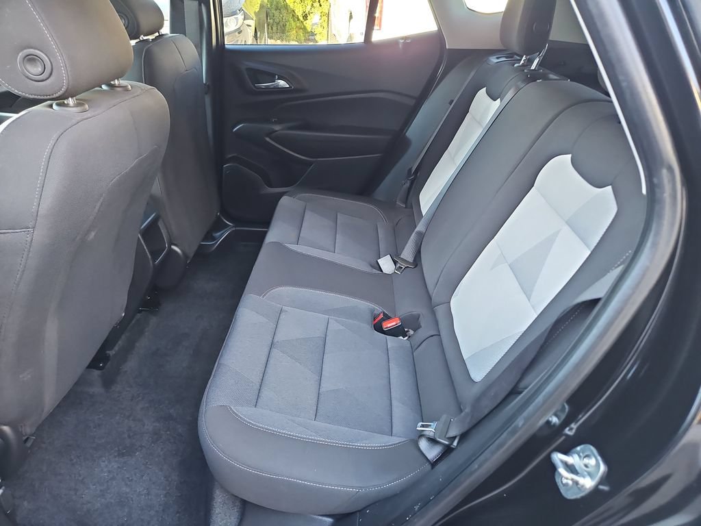 Used 2024 Chevrolet Trax LS FWD image 24