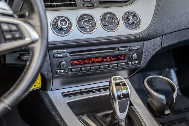 Used 2009 BMW Z4 sDrive35i image 30