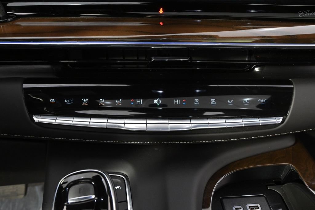 Certified 2024 Cadillac Escalade ESV Sport Platinum w/ LPO, ONYX Package image 32