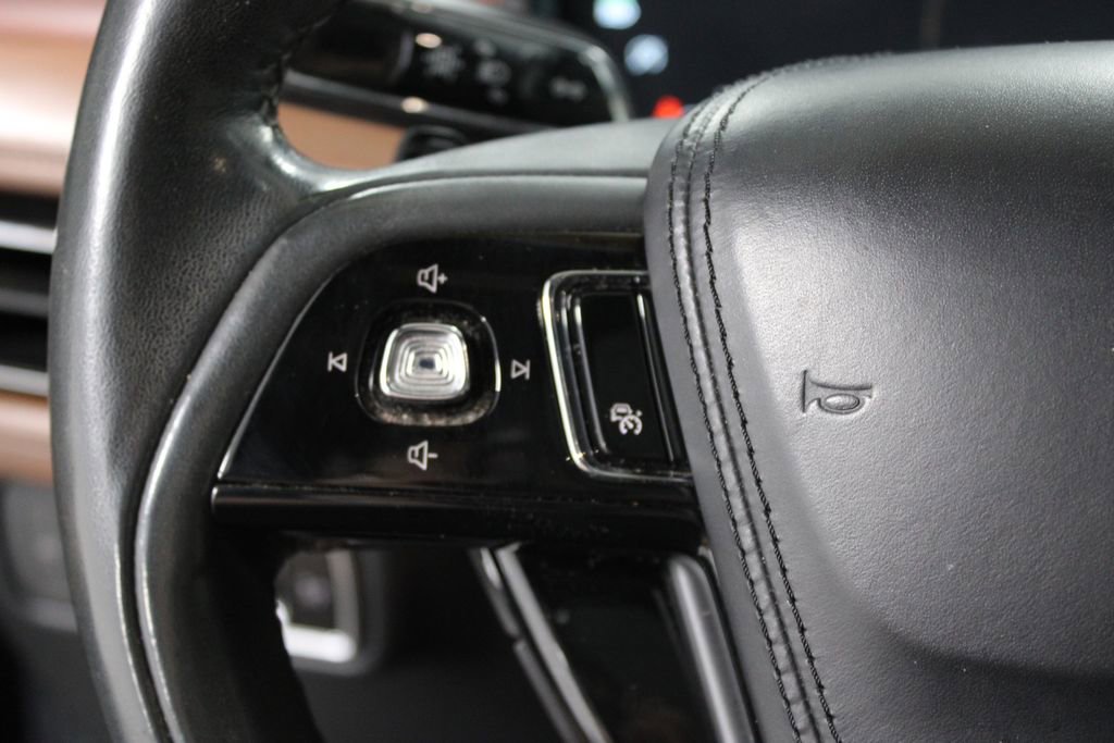 Used 2022 Lincoln Aviator Reserve w/ Equipment Group 201A image 40