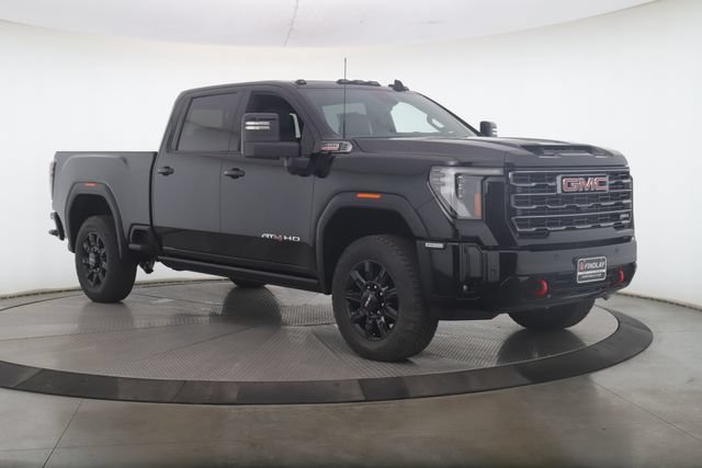Used 2026 GMC Sierra 2500 AT4 w/ AT4 Premium Plus Package AWD/4WD image 2