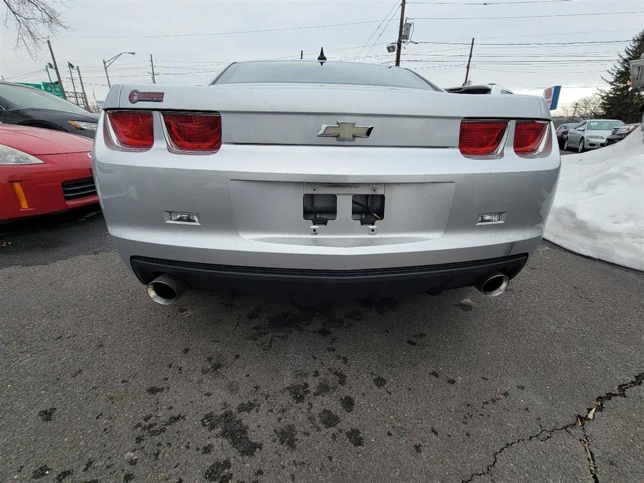 Used 2010 Chevrolet Camaro LT image 8
