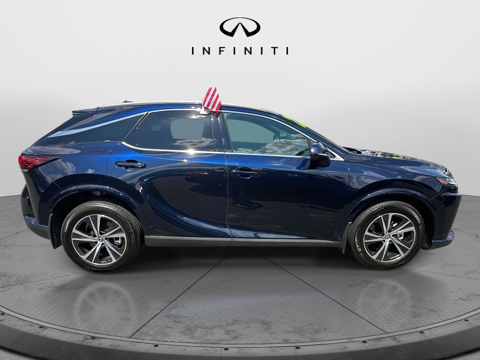 Used 2023 Lexus RX 350 AWD image 3