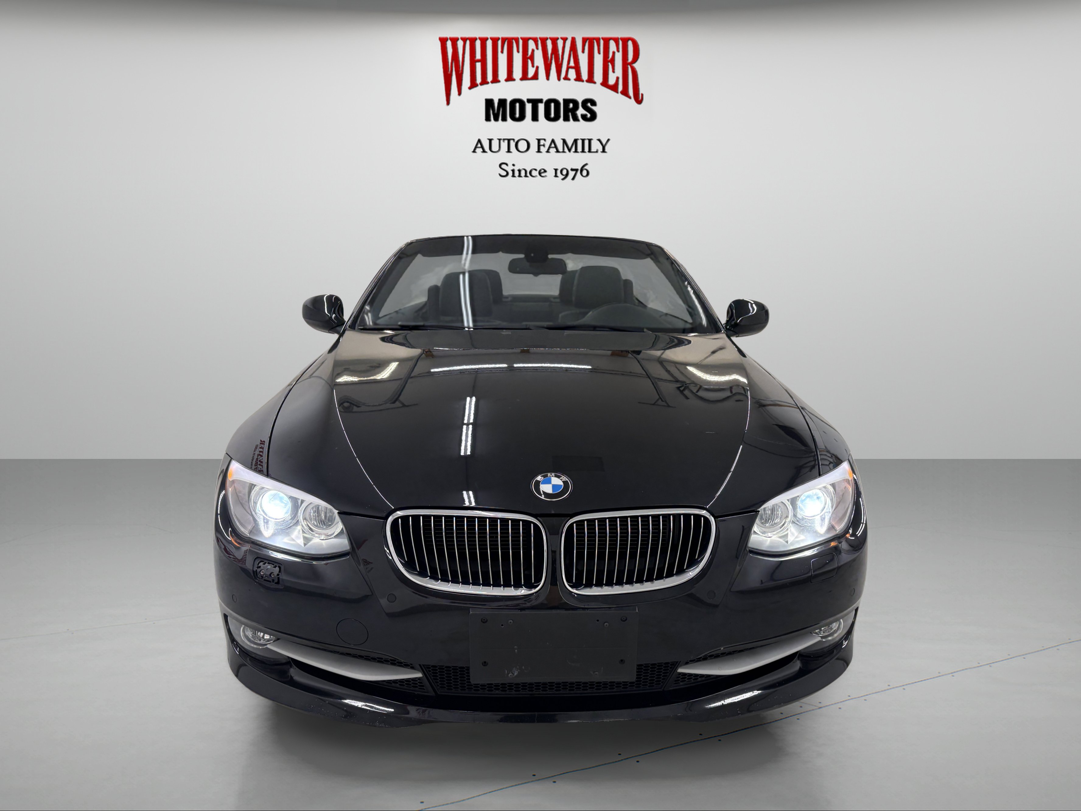 Used 2011 BMW 328i Convertible RWD image 10