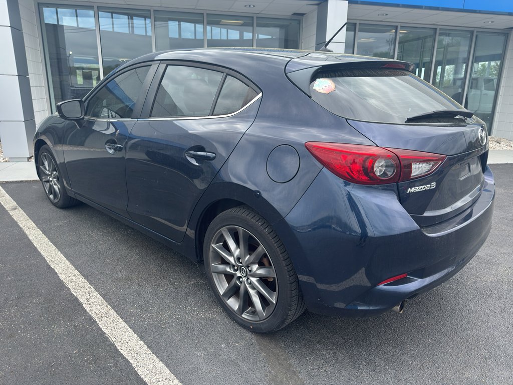 Used 2018 MAZDA MAZDA3 Touring image 7