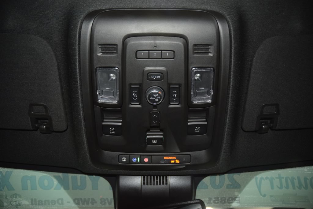 Used 2024 GMC Yukon XL Denali AWD/4WD image 54